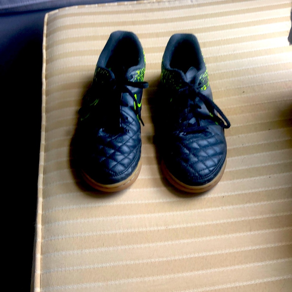 Youth indoor soccer cleats/turf shoes